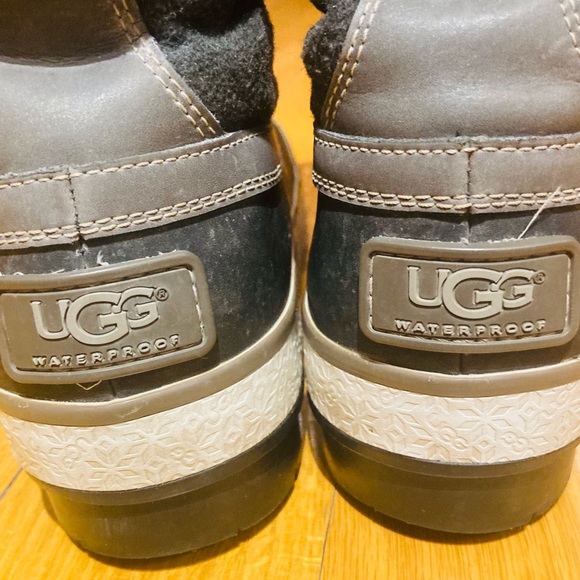 Ugg Baroness SNOW BOOTS - Picture 9 of 15